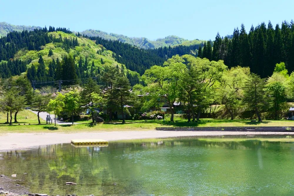 沼沢湖畔キャンプ場